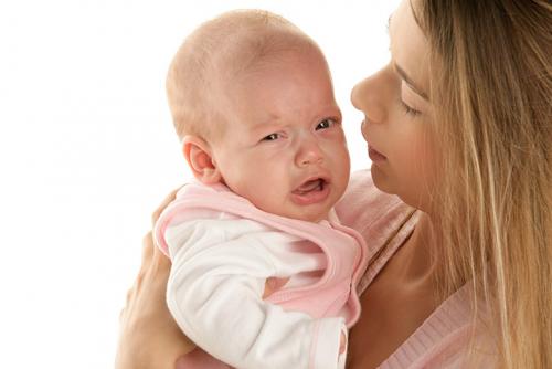 اساليب بسيطة لتهدئة بكاء الطفل الرضيع