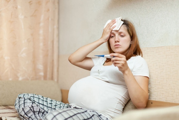 اسباب وعلاج واعراض الصداع عند الحامل