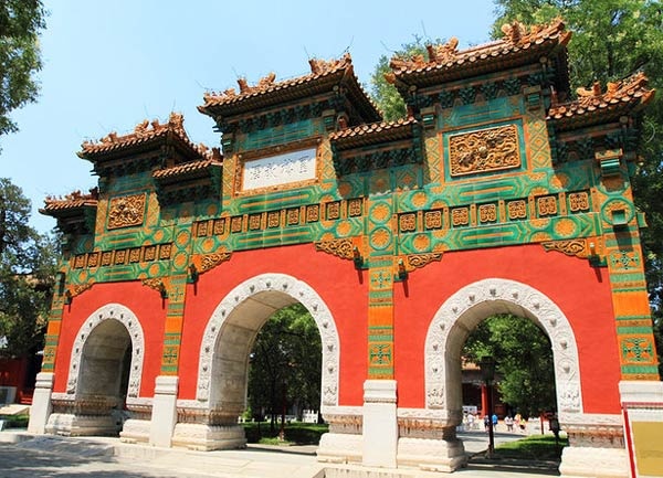 معبد بكين كونفوشيوس من اشهر الاماكن السياحية في بكين