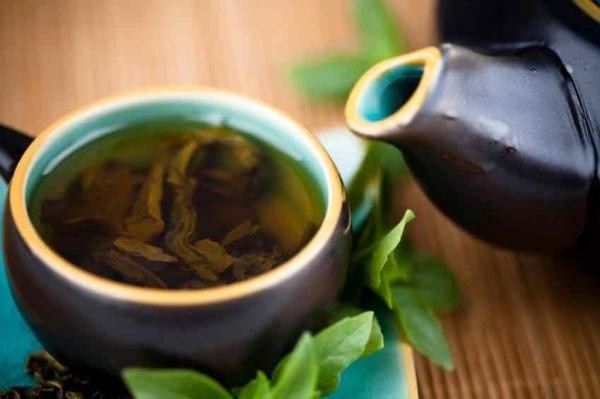ما هى فوائد الشاي الاخضر للشعر ؟